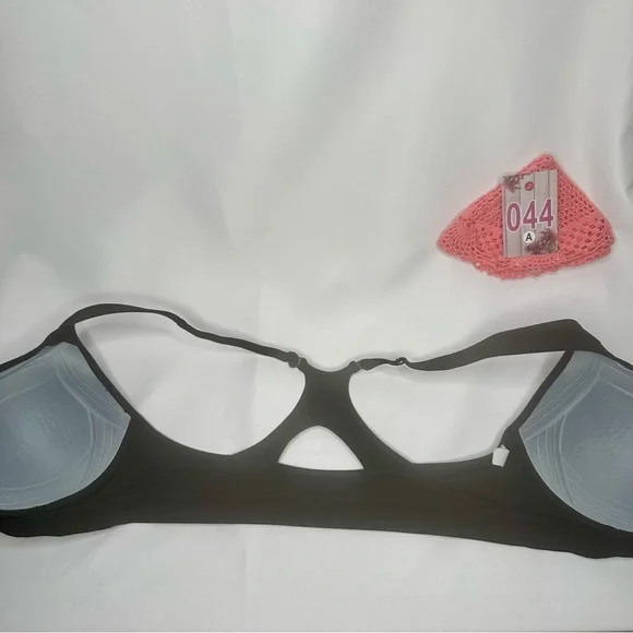 C9 Champion Black Front Zip-Up Sports Bra - Picture 4 of 7